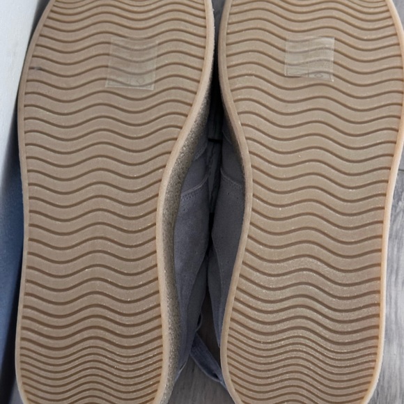 Steve Madden sneakers New in Box size 9 - Picture 6 of 10